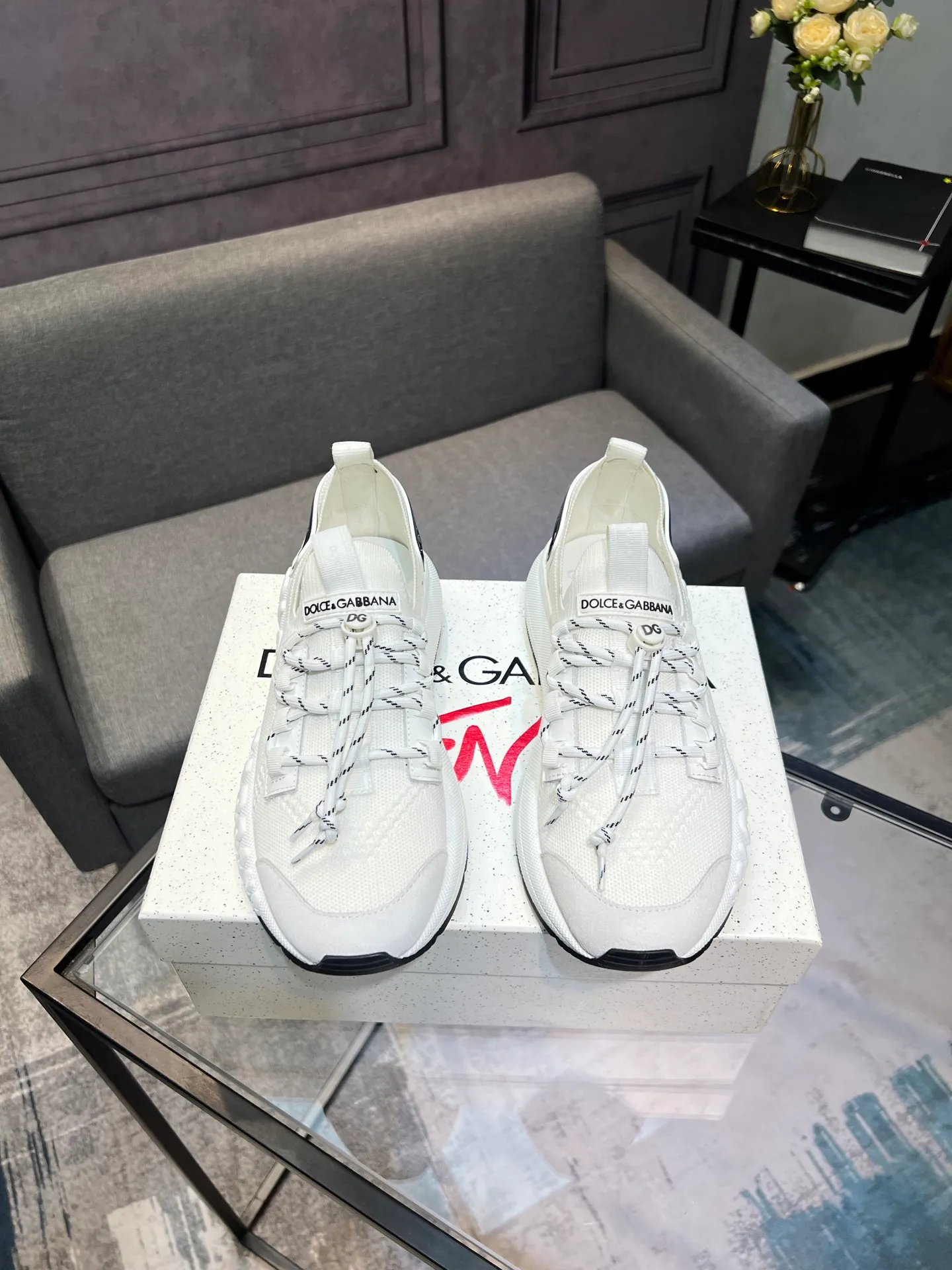Men's Men's Shoes💰480 Dolce&Gabbana D&G's latest fly woven shoes, casual sneakers, original purchase, development and production. DG's latest popular casual shoes, the tongue has the brand's iconic details, fashionable and versatile, and can add luster to various looks. Create an exquisite design with unique dynamic vitality and modern atmosphere, showing a modern and elegant style. Exquisite packaging at the delivery counter🛍📦 ▪️Fabric: Original customized fly woven fabric, lining: Original customized breathable lining, Size: Men's 38-44 (45 46 customized)